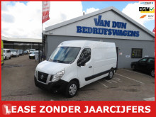 Fourgon utilitaire Nissan NV400