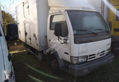 Nissan CAPSTAR furgoneta furgón usada