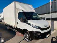 Dostawcza skrzynia o dużej pojemności Iveco Daily 35C15