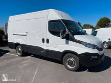 Iveco Daily 35S16 gebrauchter Koffer