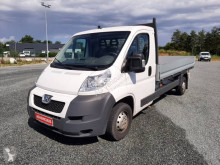 Utilitaire plateau ridelles Peugeot Boxer 2,2L HDI 120 CV