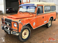 véhicule utilitaire voiture 4X4 / SUV