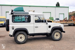 Land Rover Defender samochód 4x4 używany