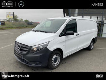 véhicule utilitaire fourgon utilitaire