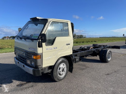Toyota Dyna 250 utilitaire châssis cabine occasion