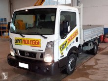 Nissan NT 400 used three-way side tipper van