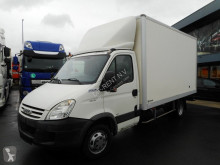 Utilitaire caisse grand volume Iveco Daily 35C15