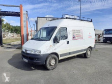 Fourgon utilitaire Peugeot Boxer 2,2L HDI 100 CV