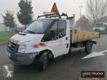 Utilitaire benne Ford Transit