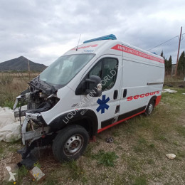 Úžitkové vozidlo sanitné vozidlo Fiat Ducato 35MH2150 Ambulance to repair
