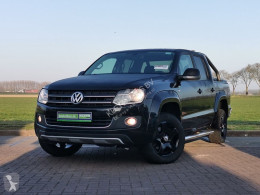 Volkswagen „pick-up” típusú platós kisteherautó személyautó Amarok