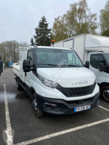 Nyttobil med flak Iveco Daily 35C14