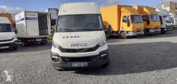 Fourgon utilitaire Iveco Daily Hi-Matic