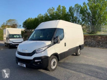 Fourgon utilitaire Iveco Daily 35S14V12