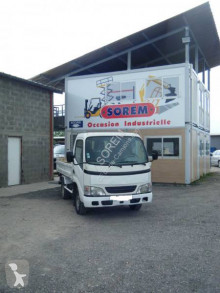 Toyota Dyna utilitaire benne standard occasion