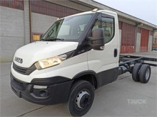 Utilitaire châssis cabine Iveco Daily 70C18
