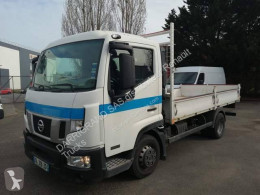 Nissan NT500 35HD15 utilitaire plateau occasion