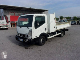 Nyttobil med flak standard Nissan Cabstar 35.13