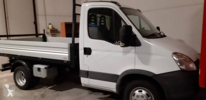 Utilitaire benne tri-benne Iveco Daily 35C11