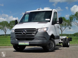 Mercedes chassis cab Sprinter 519 cdi 3.0 ltr 6 cyl!