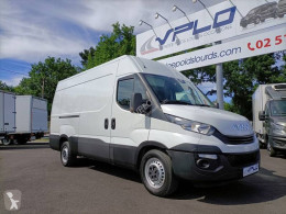 Fourgon utilitaire Iveco Daily 35S14V12