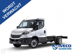 Nyttobil med hytt chassi Iveco Daily 40C18HA8 AUTOMAAT Chassis Cabine WB 4100