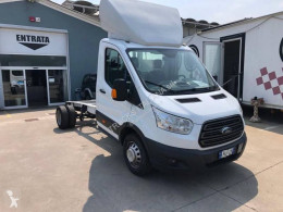 Utilitaire châssis cabine Ford Transit 2.0 TDCi