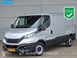 Fourgon utilitaire Iveco Daily 35S21 3.0 210pk Automaat L2H1 Airco Cruise Camera Navi 3500kg Trekhaak 8m3 A/C Towbar Cruise control