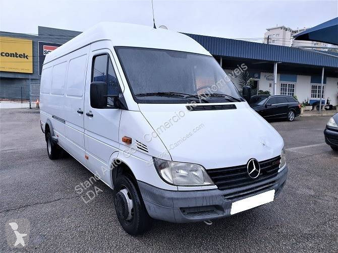 Furgoneta Mercedes