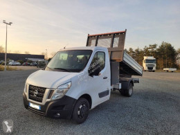 NissanNV400