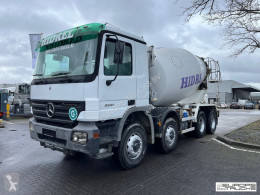 MercedesActros3241
