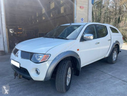 MitsubishiL 200
