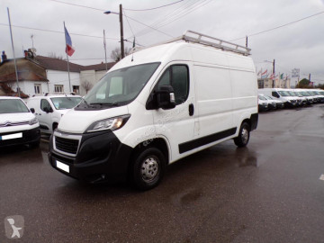 Fourgon utilitaire Peugeot