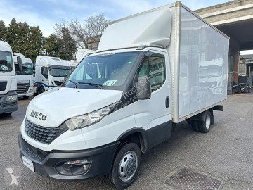 Caja cerrada Iveco