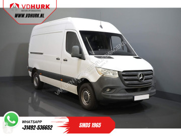 Fourgon utilitaire Mercedes