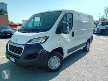 Caja cerrada Peugeot