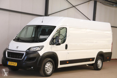 Fourgon utilitaire Peugeot