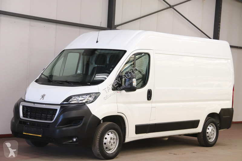 Véhicule utilitaire Peugeot 2.2 120PK L2H2...