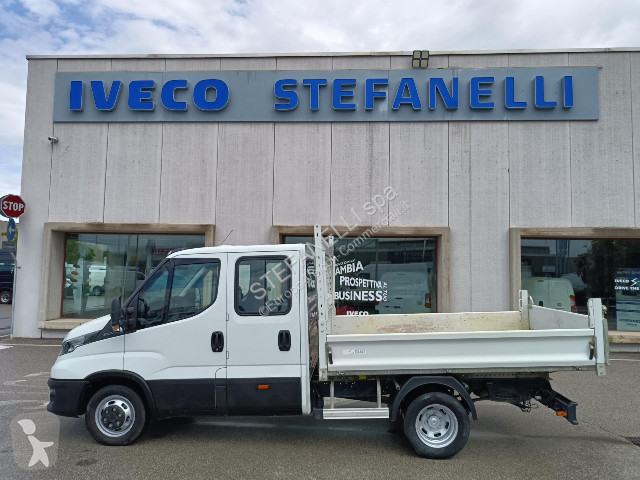 Véhicule utilitaire Iveco DAILY 35C14 D...
