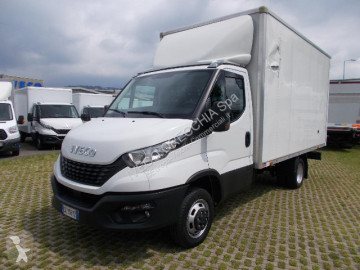 Caja cerrada Iveco