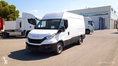 Caja cerrada Iveco