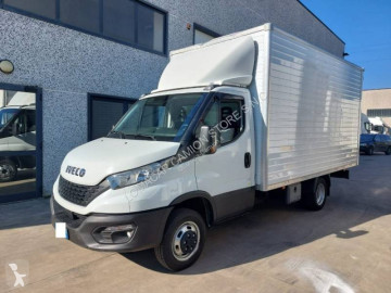 Caja cerrada Iveco