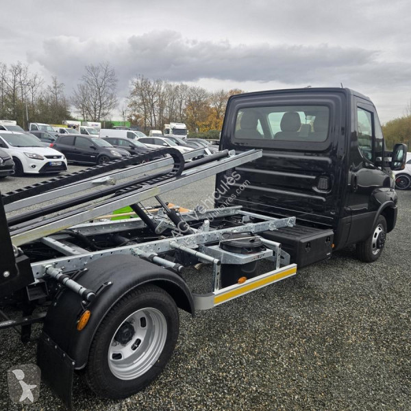 Furgoneta Iveco 35C18