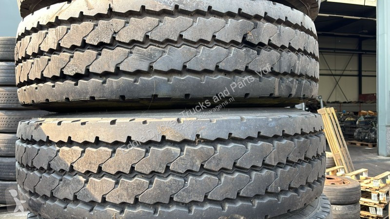 Furgoneta Michelin XZY-2 13R22.5