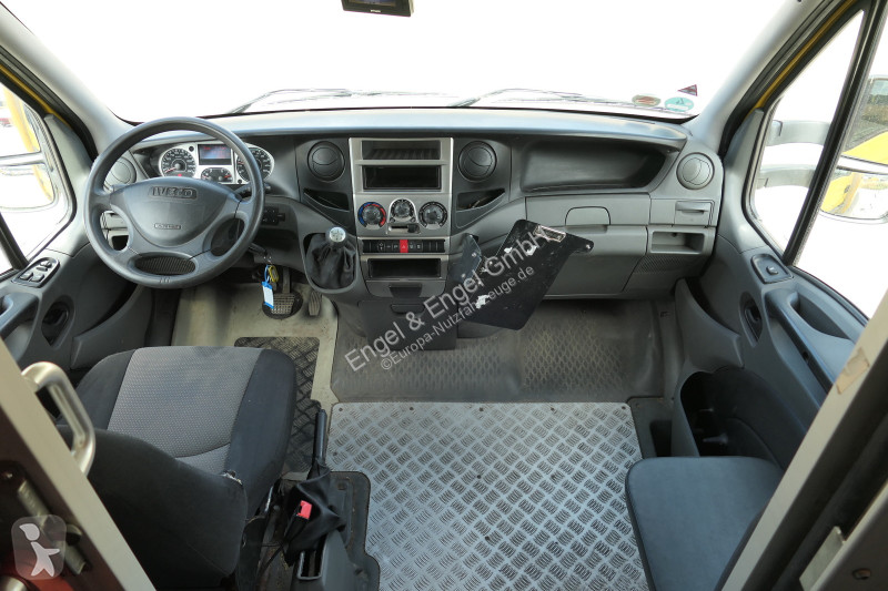 Veículo utilitário Iveco Daily 35 S11 C30C...