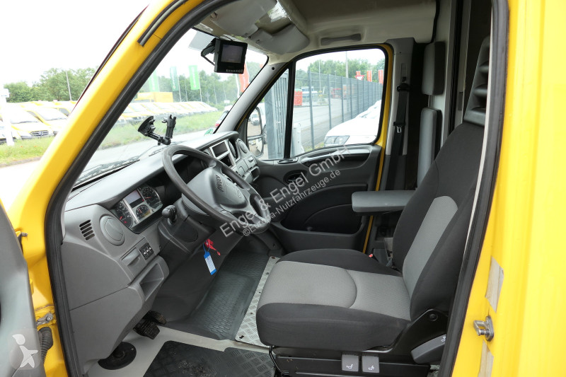 Veicolo commerciale Iveco Daily 35 S11 C30C...