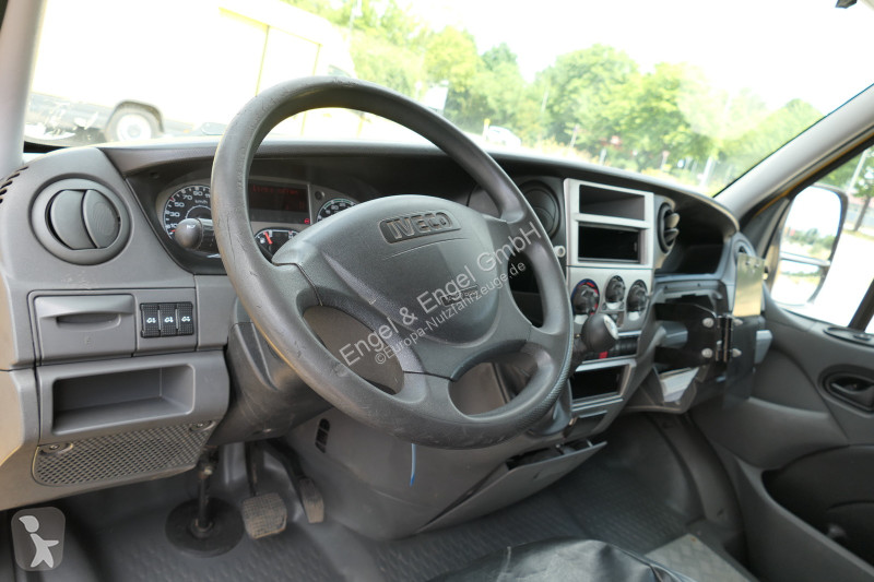 Nyttofordon Iveco Daily 35 S11 C30C AUTOMATIK...