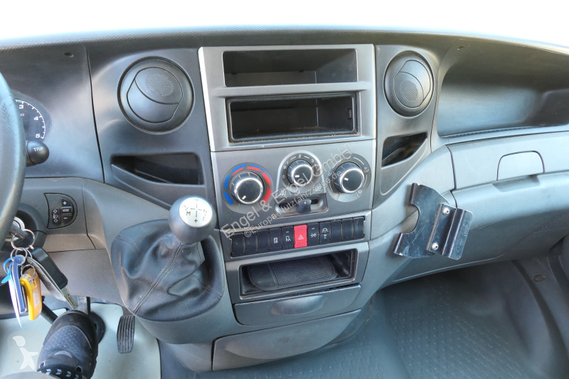 Furgoneta Iveco Daily 35 S11 C30C AUTOMATIK...