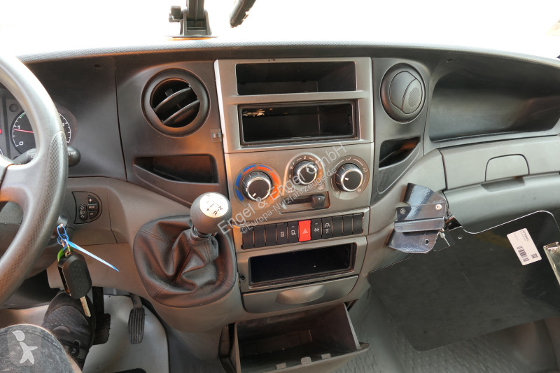 Nyttofordon Iveco Daily 35 S11 C30C AUTOMATIK...