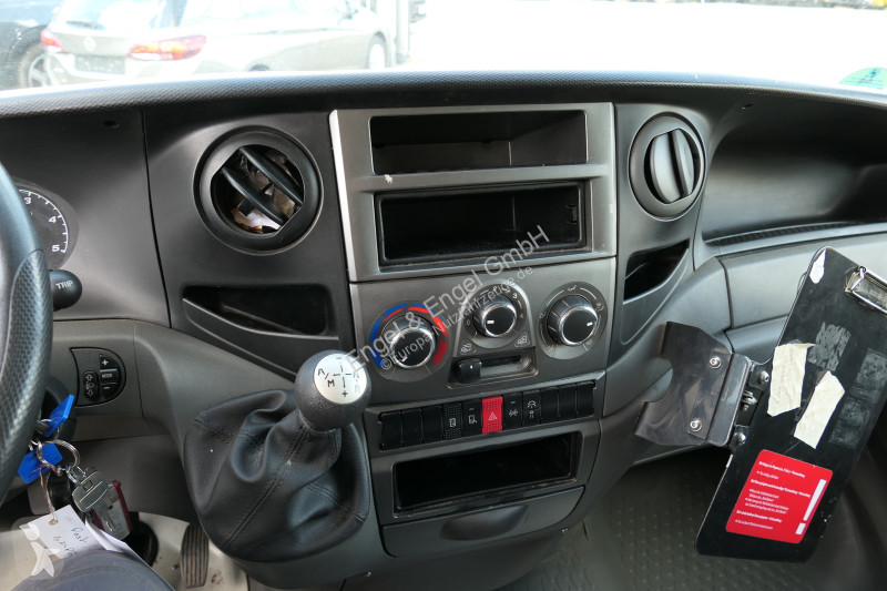 Užitkové vozidlo Iveco Daily 35 S11 C30C...